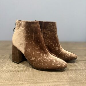 A Rider Girl Brown Floral Velvet Ankle Boots Block Heel Size 8 Boho Retro